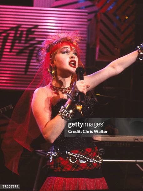 21,616 Cyndi Lauper Photos & High Res Pictures